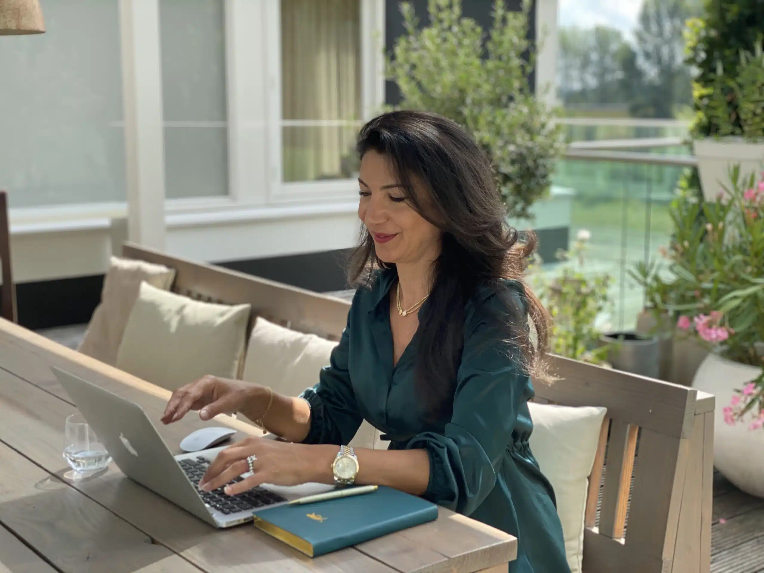 Foto Songul Kinran bij online-masterclass